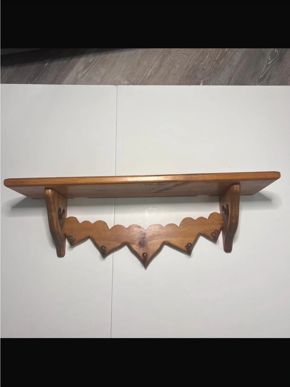 Vintage 90s Classic Wooden Heart Wall Shelf with Decorative Pegs - Brown